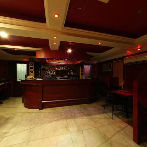 Hotel Sathyam Tiruchirappalli Buitenkant foto