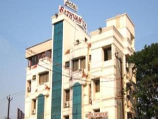 Hotel Sathyam Tiruchirappalli Buitenkant foto